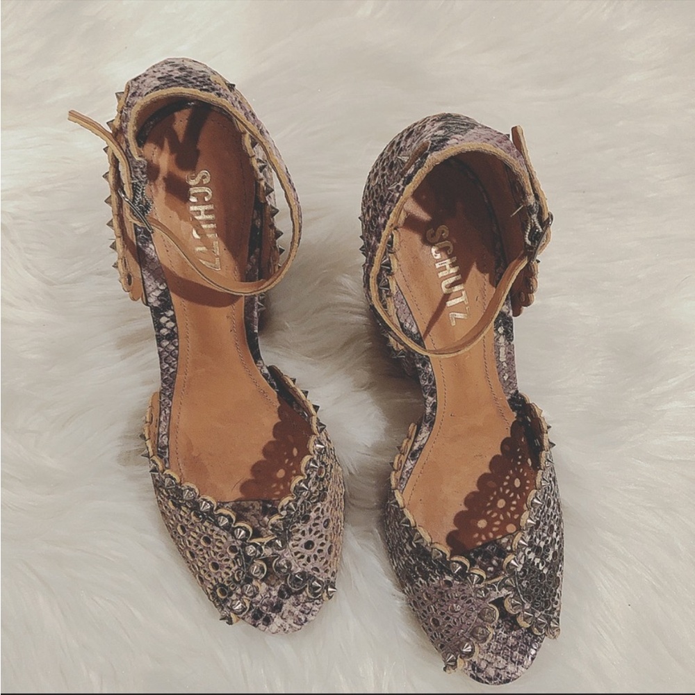 Schutz Women’s US 8 Studded Laser Cut Snake Sandalia Sato Alto Block Heels